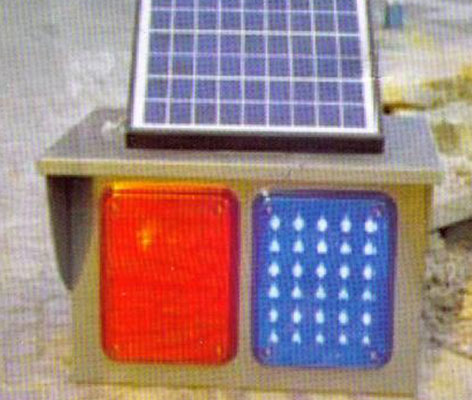 太阳能信号灯